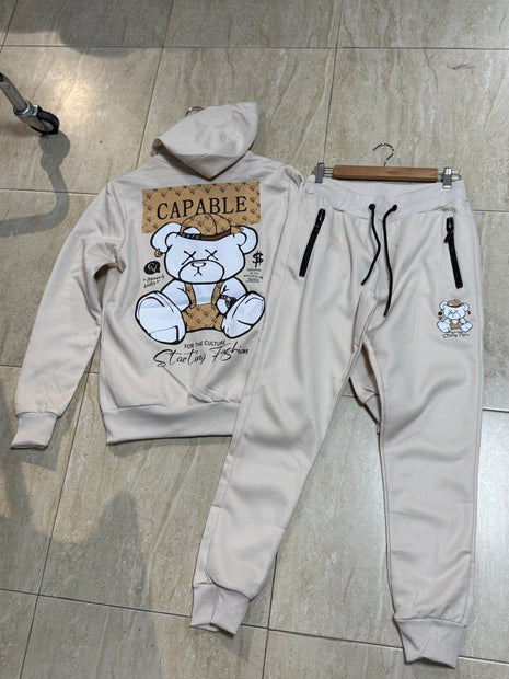 CONJUNTO CHÁNDAL DE OSO BEIGE