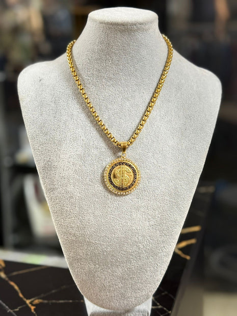CADENA DORADA CON DIJE EURO REDONDO – LOOK URBANO