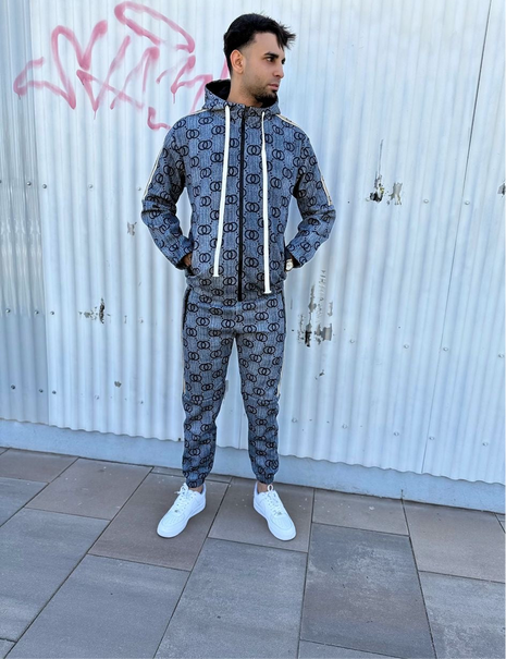 CONJUNTO CHÁNDAL GRIS ESTILO URBANO CON DISEÑO EXCLUSIVO