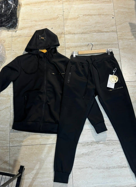 CONJUNTO CHÁNDAL DE ICON DORADO