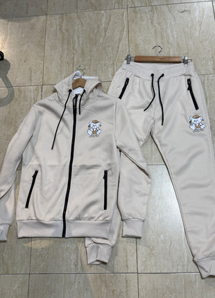 CONJUNTO CHÁNDAL DE OSO NEGRO