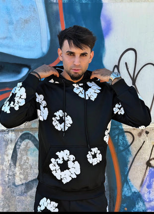 CONJUNTO CHÁNDAL NEGRO FLORES