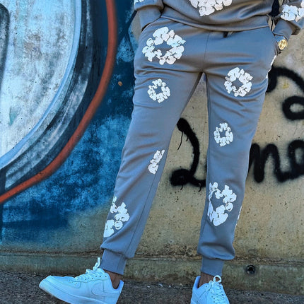 CONJUNTO CHÁNDAL NEGRO FLORES