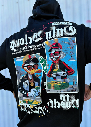SUDADERA NEGRA ESTILO URBANO CON DISEÑO LOONEY TUNES