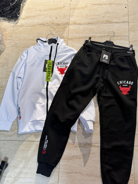 CONJUNTO CHÁNDAL CHICAGO VIRAL EN BLANCO