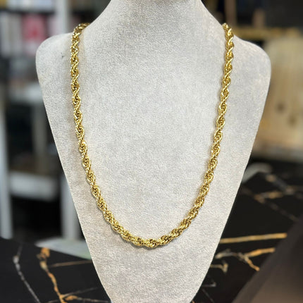 CADENA DORADA TRENZADA – ESTILO CLÁSICO Y ELEGANTE