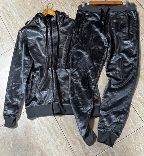 CONJUNTO CHÁNDAL TERCIOPELO PLATEADO