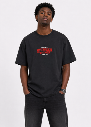 CAMISETA STRANGER THINGS NEGRA
